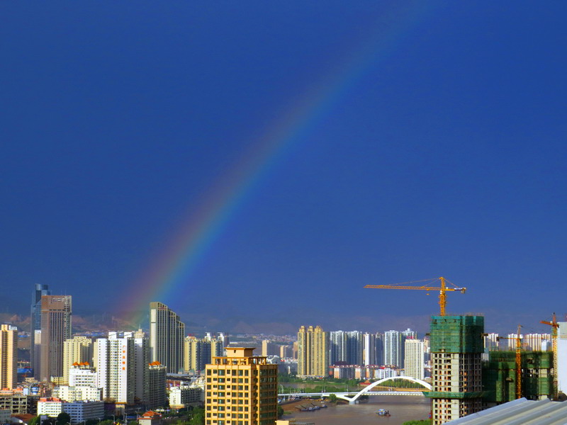 兰州雨后彩虹