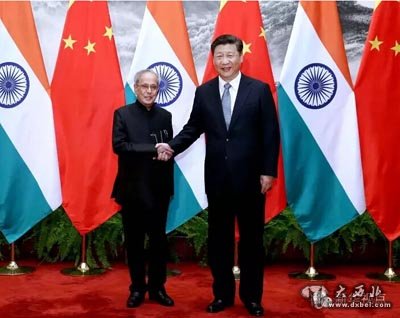 国家主席习近平在北京人民大会堂同印度总统慕克吉举行会谈