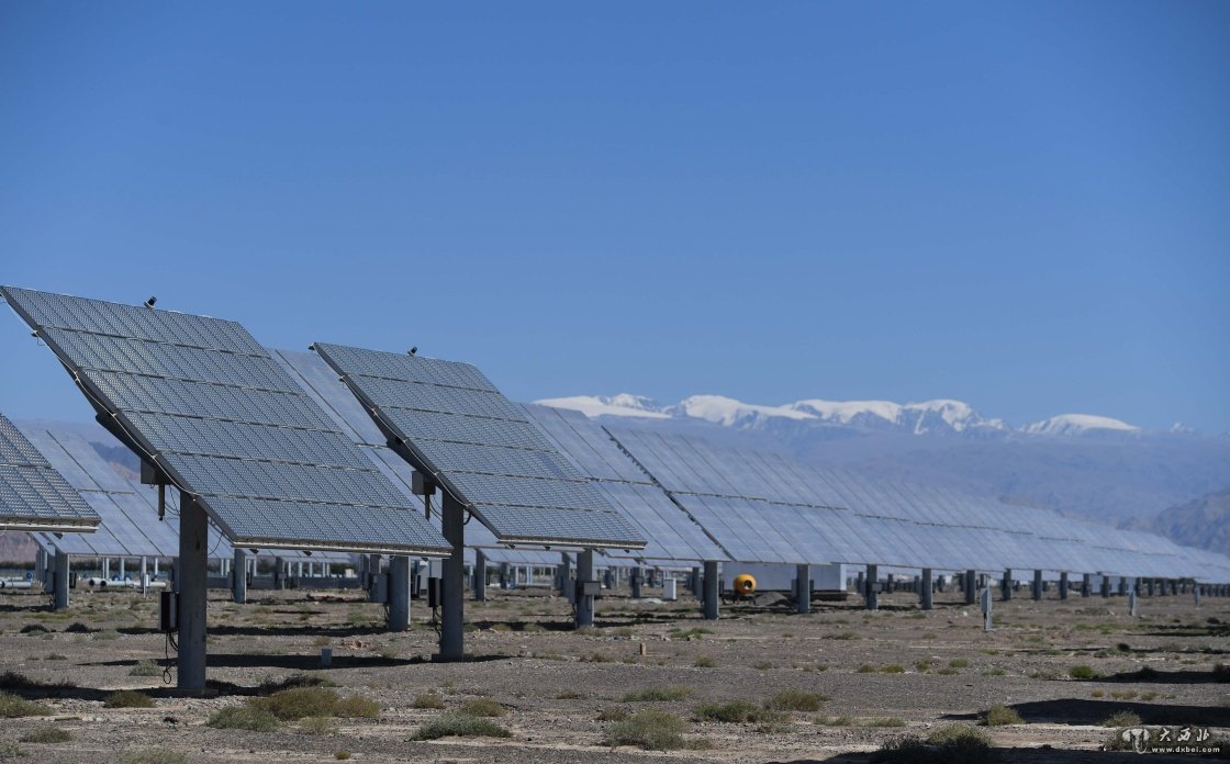 新疆哈密：发挥资源和区位优势推进新型综合能源基地建设